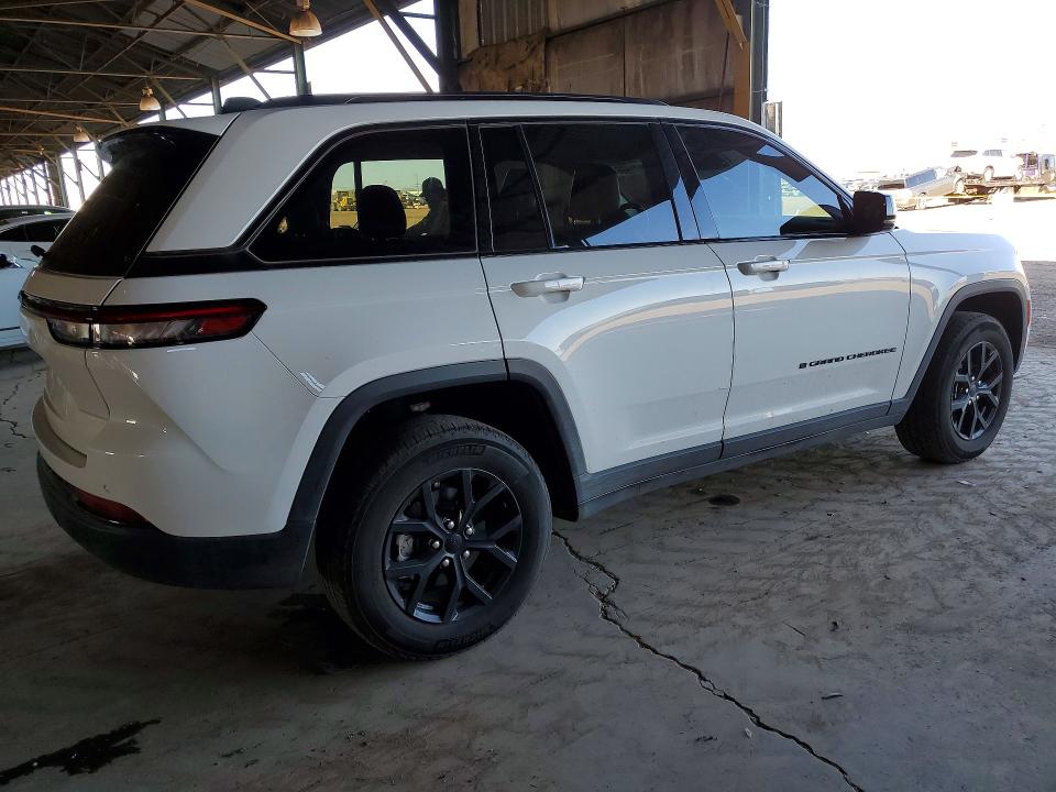 2024 Jeep Grand Cherokee მანქანა იყიდება აუქციონზე, vin: 1C4RJHAGXRC261386, აუქციონის ნომერი: 41671986