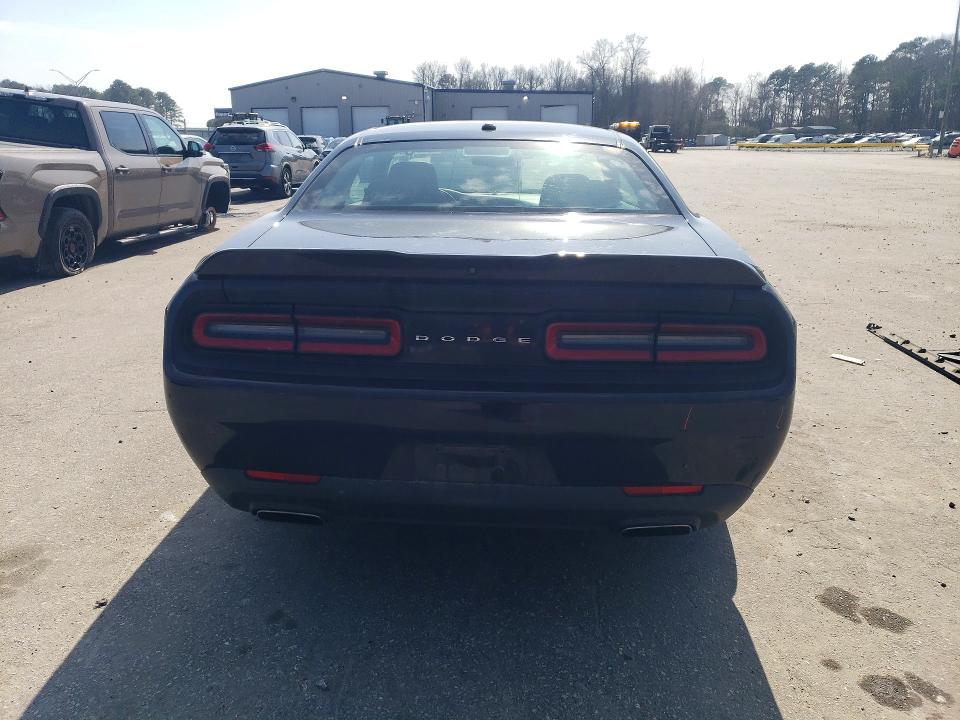79444225 :رقم المزاد ، 2C3CDZAG1JH236045 vin ، 2018 Dodge Challenger مزاد بيع