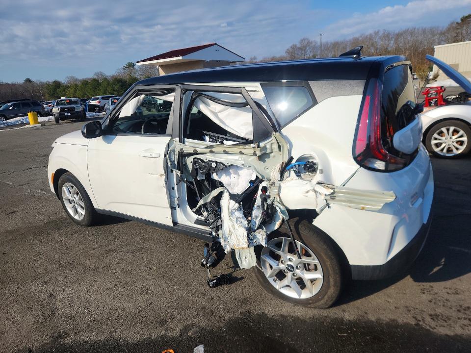 Продажа на аукционе авто 2024 Kia Soul, vin: KNDJ23AU5R7225889, номер лота: 41948376