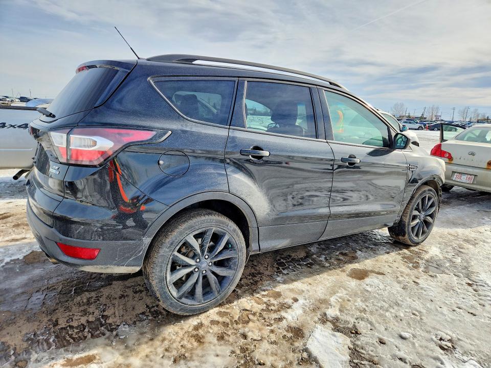 2017 Ford Escape მანქანა იყიდება აუქციონზე, vin: 1FMCU9G96HUC29244, აუქციონის ნომერი: 79769065