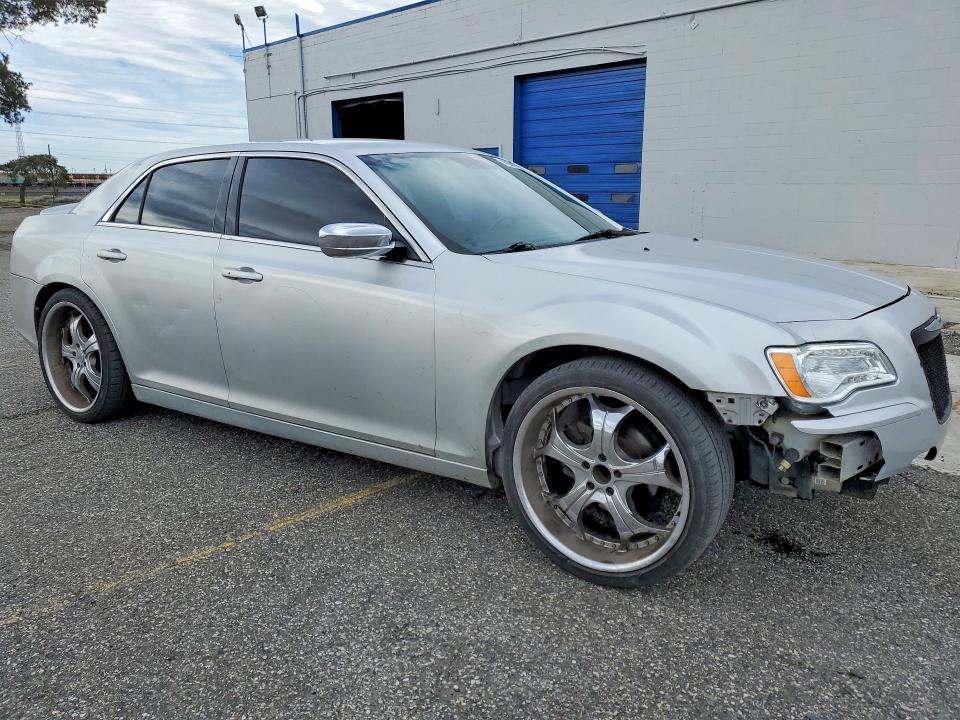 46208506 :رقم المزاد ، 2C3CCAAG7CH192673 vin ، 2012 Chrysler 300 مزاد بيع