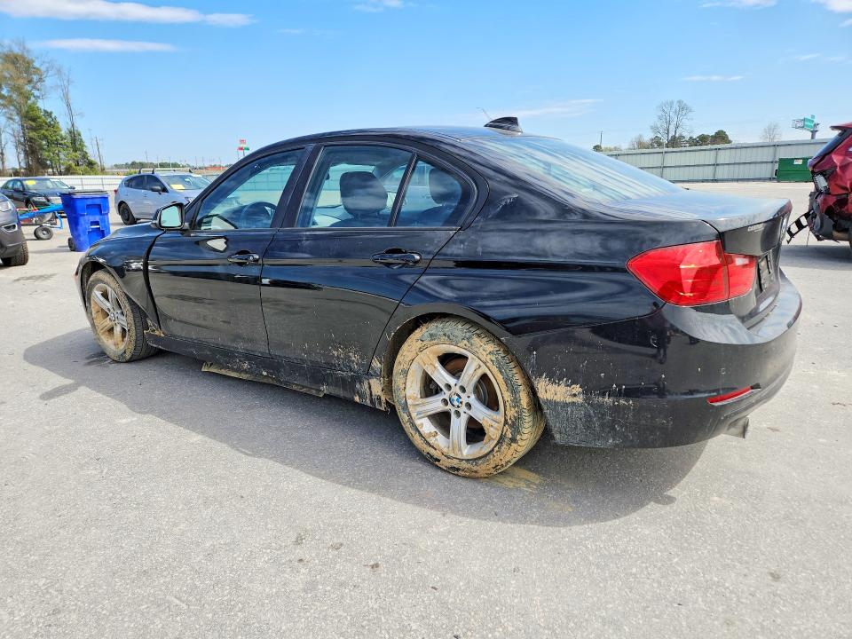 2015 Bmw 320 მანქანა იყიდება აუქციონზე, vin: WBA3B1C54FK138624, აუქციონის ნომერი: 45492106