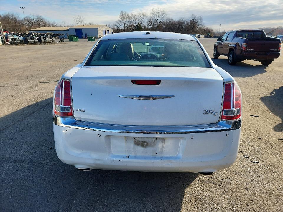 41923026 :رقم المزاد ، 2C3CCAKT2EH142262 vin ، 2014 Chrysler 300c مزاد بيع