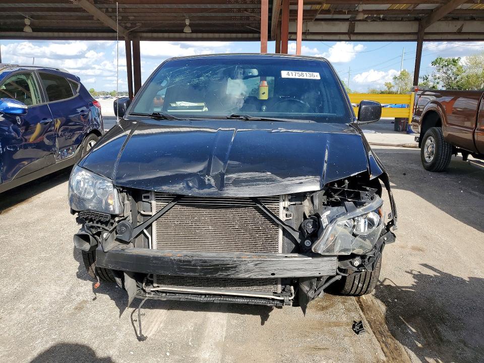 41758136 :رقم المزاد ، 2C4RDGCGXGR107196 vin ، 2016 Dodge Grand Caravan مزاد بيع