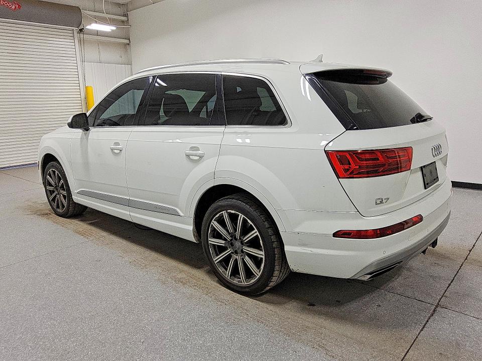 75389565 :رقم المزاد ، WA1LHAF70HD044594 vin ، 2017 Audi Q7 مزاد بيع