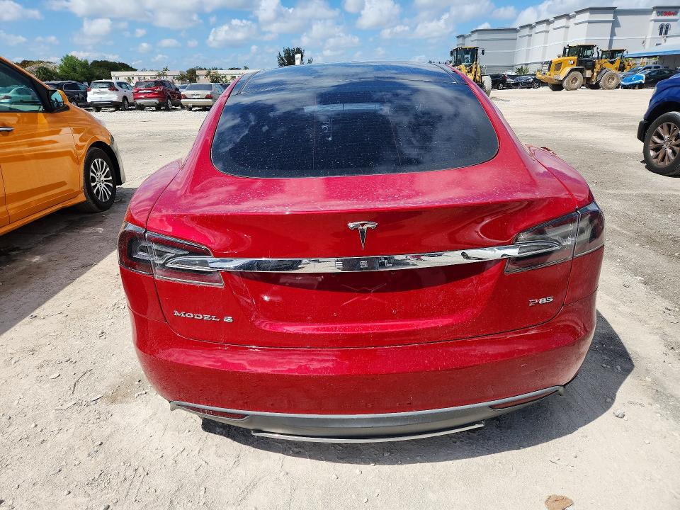 2013 Tesla Model S მანქანა იყიდება აუქციონზე, vin: 5YJSA1CP9DFP11417, აუქციონის ნომერი: 47724346