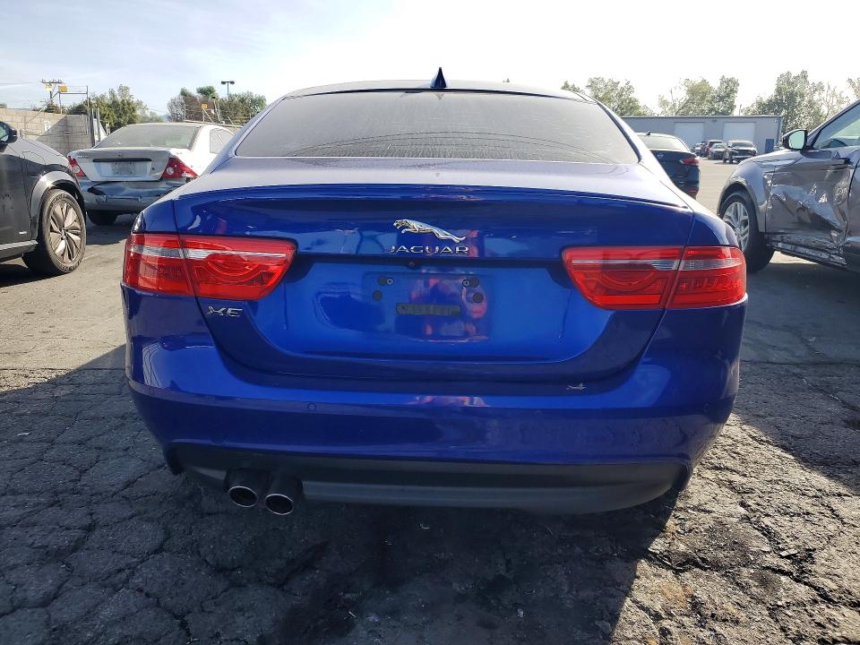 45729976 :رقم المزاد ، SAJAF4BN8HA968860 vin ، 2017 Jaguar Xe مزاد بيع