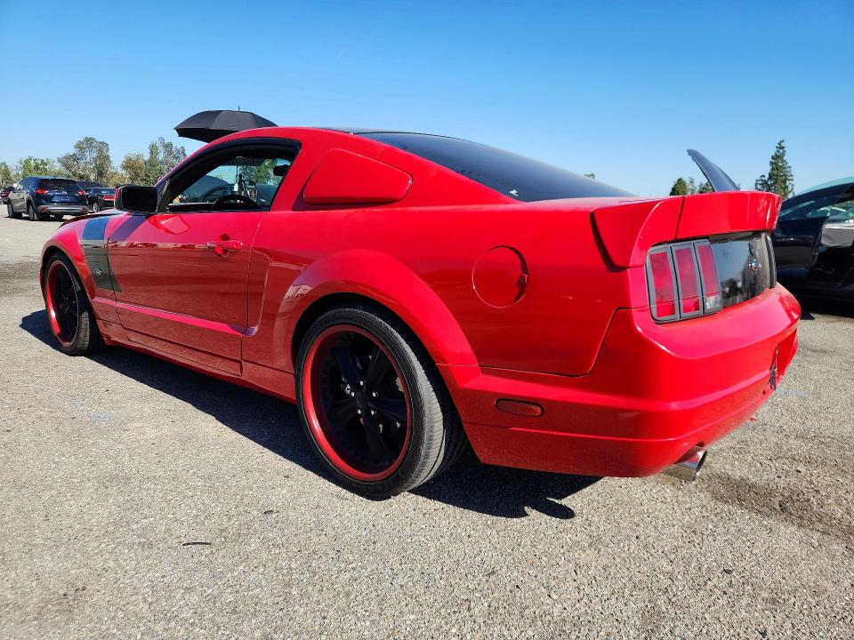 42021386 :رقم المزاد ، 1ZVHT82H275255559 vin ، 2007 Ford Mustang مزاد بيع