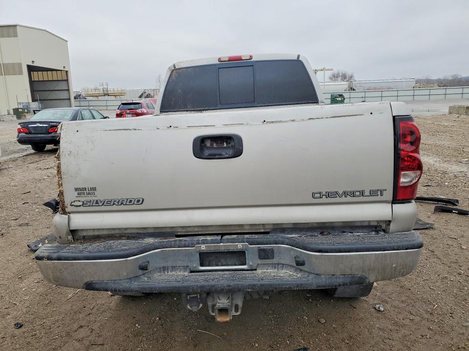 Продажа на аукционе авто 2005 Chevrolet Silverado, vin: 1GCHK292X5E131895, номер лота: 79415375