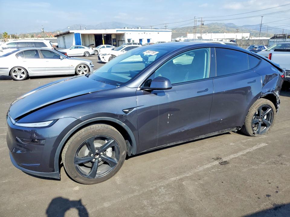 Продажа на аукционе авто 2026 Tesla Model Y, vin: 7SAYGDED1TF383392, номер лота: 45822196