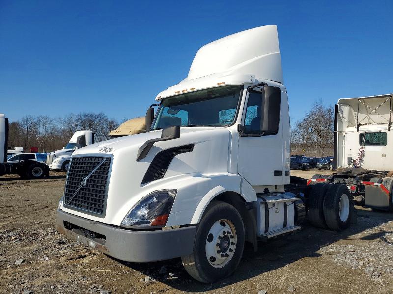 2016 Volvo Vnl მანქანა იყიდება აუქციონზე, vin: 4V4N39TG0GN965520, აუქციონის ნომერი: 77516195