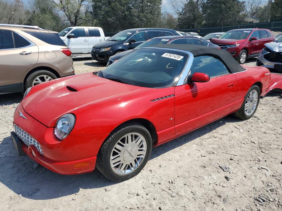 47631426 :رقم المزاد ، 1FAHP60A52Y102902 vin ، 2002 Ford Thunderbird مزاد بيع