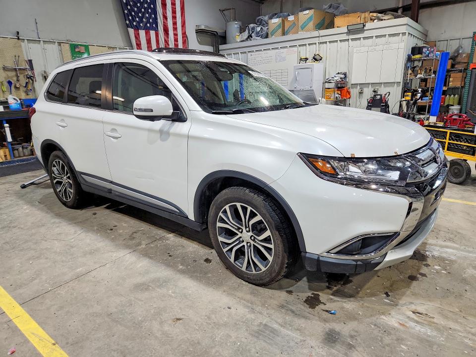 Продаж на аукціоні авто 2018 Mitsubishi Outlander, vin: JA4AZ3A32JZ025929, номер лоту: 47581036