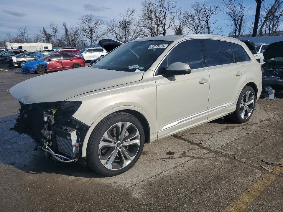 Продажа на аукционе авто 2020 Audi Q7, vin: WA1VXAF73LD012307, номер лота: 79743775