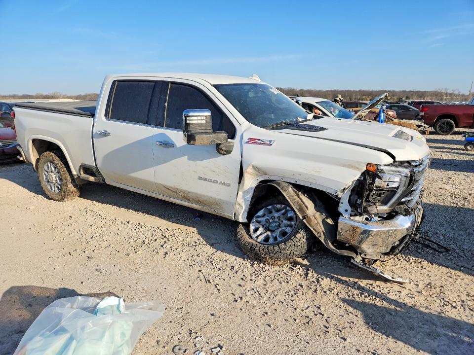 47613696 :رقم المزاد ، 1GC1YPEY6MF302707 vin ، 2021 Chevrolet Silverado مزاد بيع