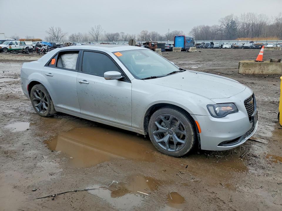 2023 Chrysler 300 მანქანა იყიდება აუქციონზე, vin: 2C3CCABG8PH616690, აუქციონის ნომერი: 41918286