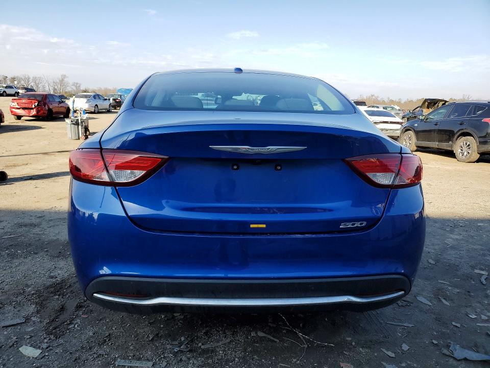 41602846 :رقم المزاد ، 1C3CCCABXFN692175 vin ، 2015 Chrysler 200 مزاد بيع
