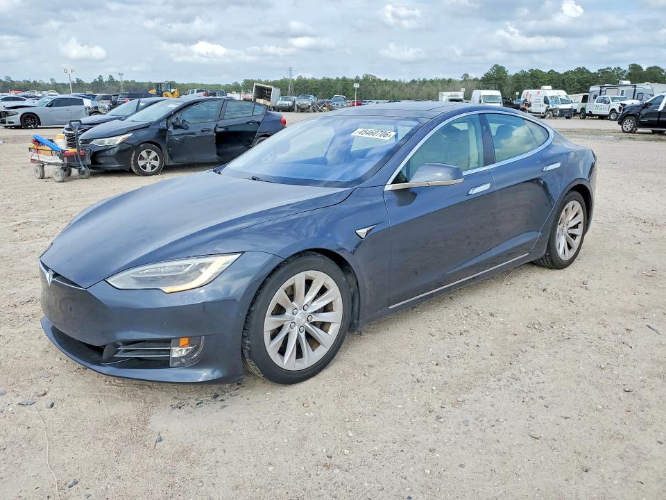 45460706 :رقم المزاد ، 5YJSA1E22GF167834 vin ، 2016 Tesla Model S مزاد بيع