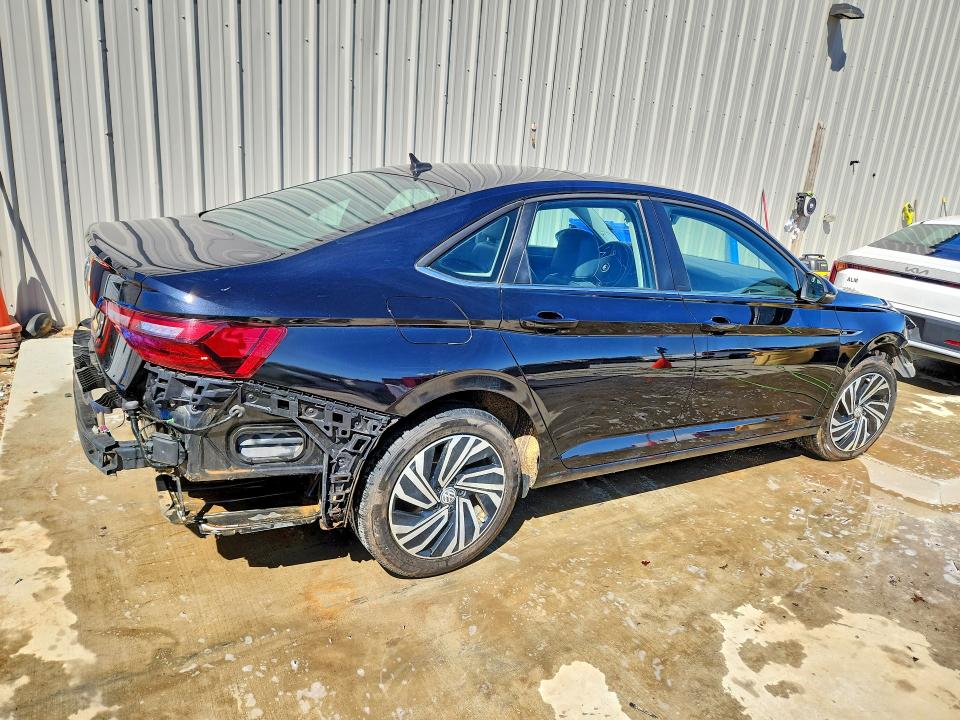 45768856 :رقم المزاد ، 3VWG57BU5MM098029 vin ، 2021 Volkswagen Jetta مزاد بيع