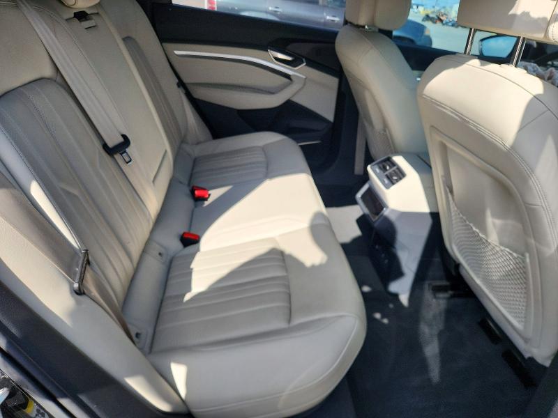 Продаж на аукціоні авто 2024 Audi Q8 E-tron, vin: WA1CAAGE7RB005967, номер лоту: 47945126