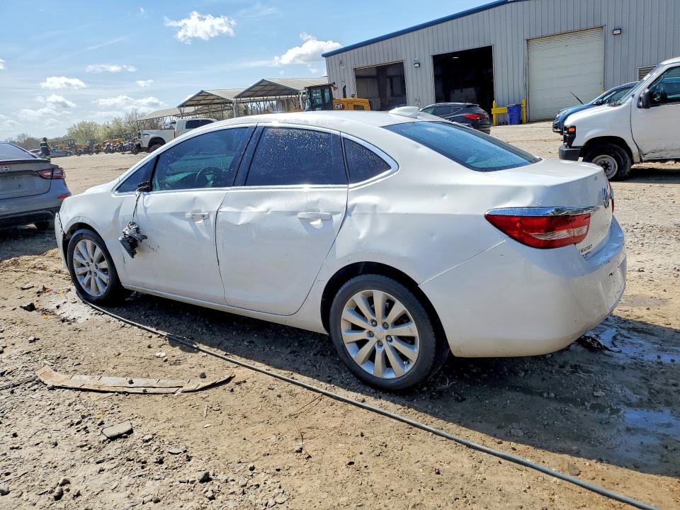 45525636 :رقم المزاد ، 1G4PP5SK3F4200423 vin ، 2015 Buick Verano مزاد بيع