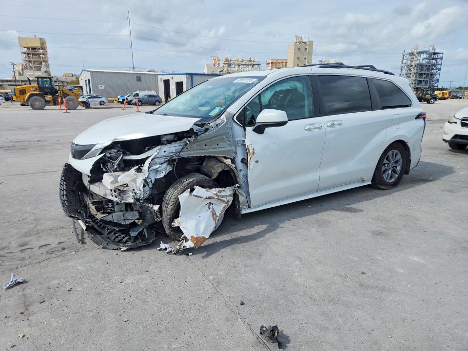 45657736 :رقم المزاد ، 5TDYRKEC5NS114278 vin ، 2022 Toyota Sienna مزاد بيع