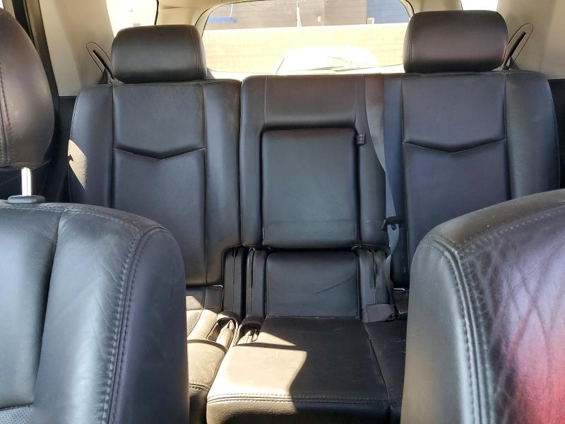 45830206 :رقم المزاد ، 1GYEE637X80169208 vin ، 2008 Cadillac Srx مزاد بيع