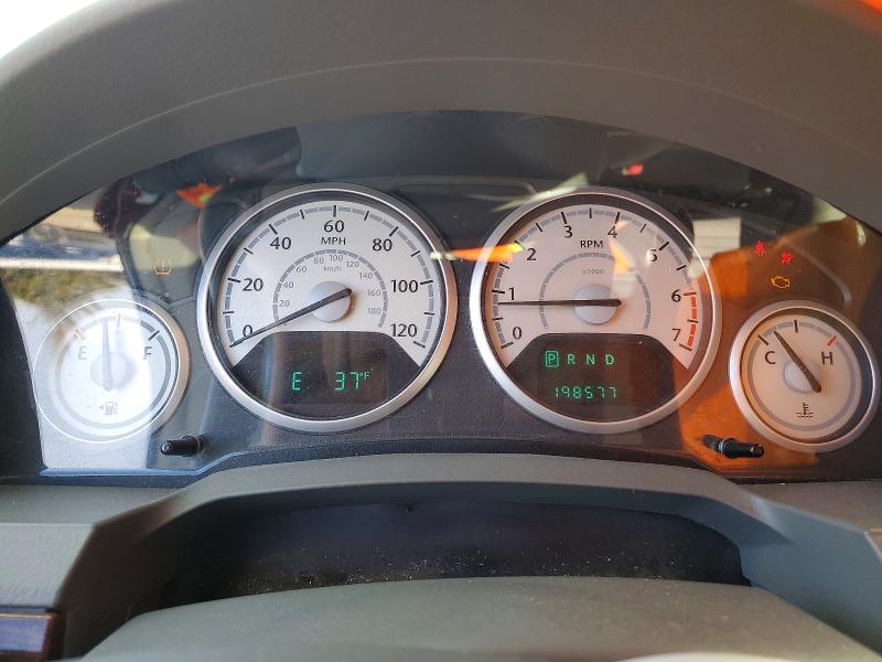 41709246 :رقم المزاد ، 2A4RR5D16AR323905 vin ، 2010 Chrysler Town & Country مزاد بيع