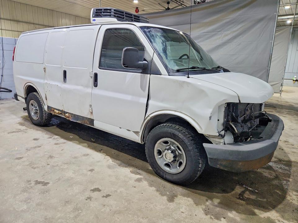 Продаж на аукціоні авто 2015 Chev Express G2500, vin: 1GCWGFCF3F1287071, номер лоту: 46199926