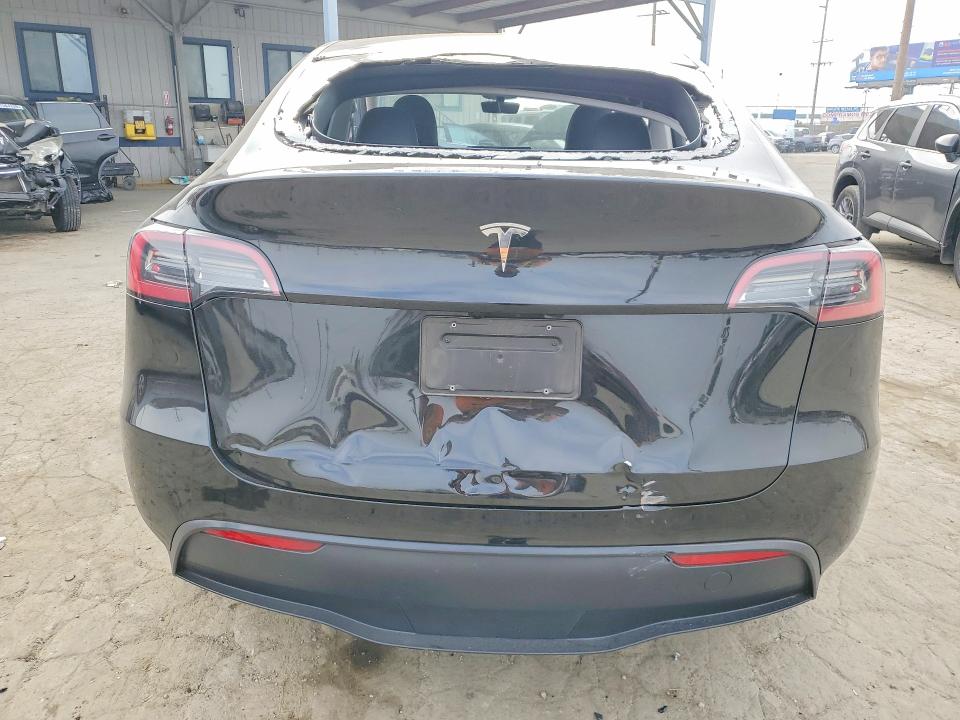 Продажа на аукционе авто 2024 Tesla Model Y, vin: 7SAYGDED2RF158939, номер лота: 47407646