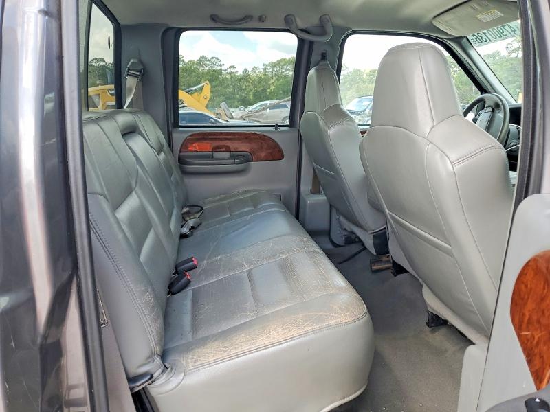 47900136 :رقم المزاد ، 1FTNW21F62EA59952 vin ، 2002 Ford F250 مزاد بيع
