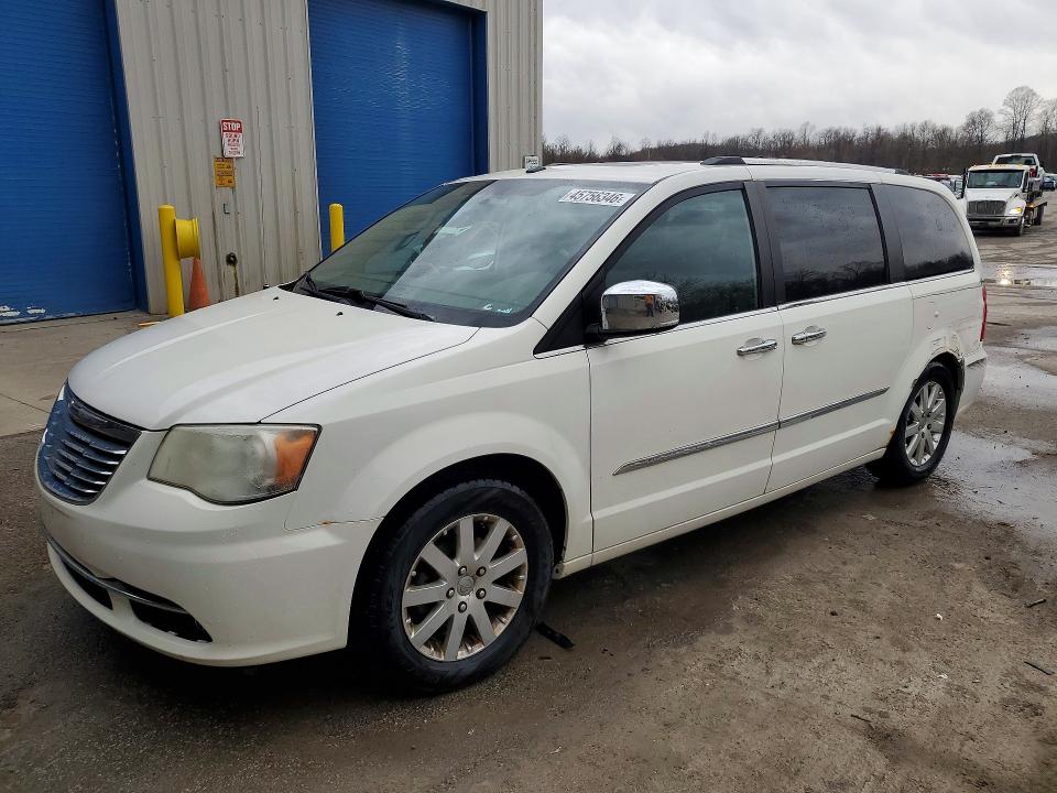 45756346 :رقم المزاد ، 2A4RR6DG1BR667329 vin ، 2011 Chrysler Town & Country مزاد بيع