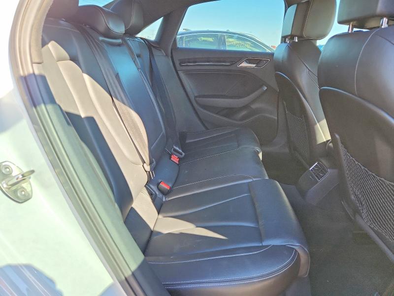 45972676 :رقم المزاد ، WAUB1GFF1G1118067 vin ، 2016 Audi S3 مزاد بيع