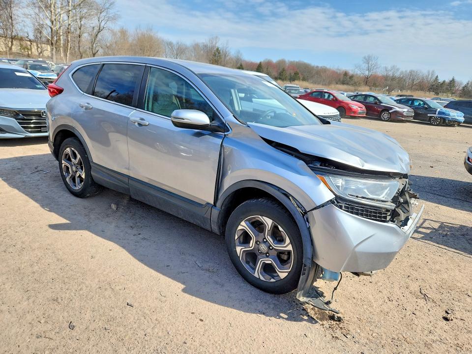 47643446 :رقم المزاد ، 7FARW2H53JE094187 vin ، 2018 Honda Cr-v مزاد بيع