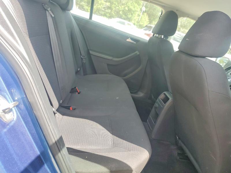 48319906 :رقم المزاد ، 3VW267AJ6GM373183 vin ، 2016 Volkswagen Jetta مزاد بيع