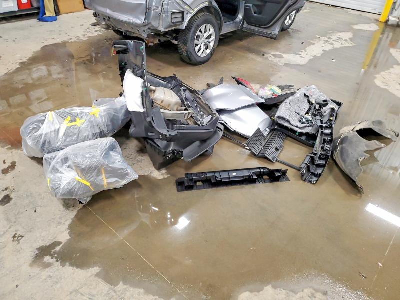 76832565 :رقم المزاد ، 2HKRS4H26RH112607 vin ، 2024 Honda Cr-v مزاد بيع