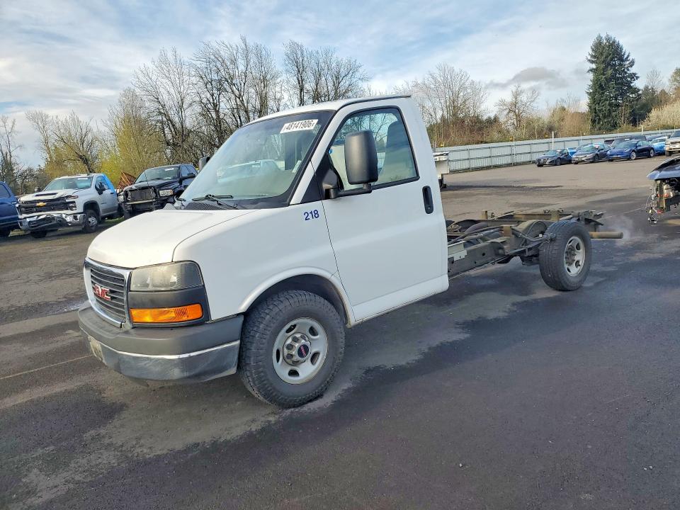 48141906 :رقم المزاد ، 1GD072CG7F1115337 vin ، 2015 Gmc Savana مزاد بيع