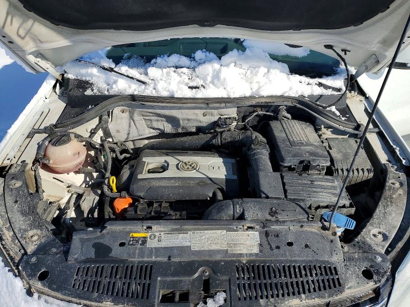 45582446 :رقم المزاد ، WVGJV7AX4FW566691 vin ، 2015 Volkswagen Tiguan مزاد بيع