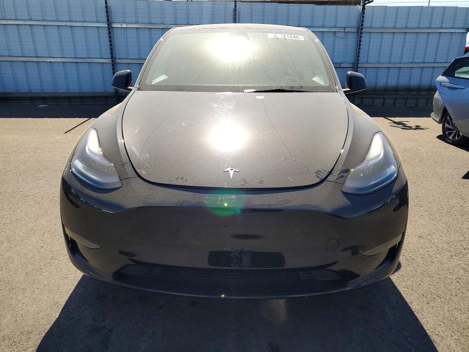 2025 Tesla Model Y მანქანა იყიდება აუქციონზე, vin: 7SAYGDED8SF317114, აუქციონის ნომერი: 46521846