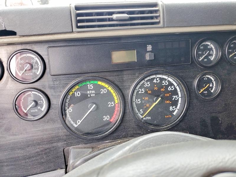 2005 Freightliner Conventional მანქანა იყიდება აუქციონზე, vin: 1FUJA6CV05LN43987, აუქციონის ნომერი: 47452176