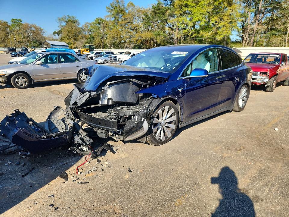 Продажа на аукционе авто 2020 Tesla Model X, vin: 5YJXCDE21LF284154, номер лота: 46282146