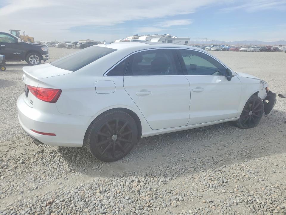 2015 Audi A3 მანქანა იყიდება აუქციონზე, vin: WAUEFGFF6F1128719, აუქციონის ნომერი: 45652516