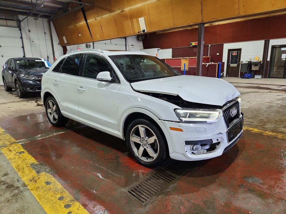 78732755 :رقم المزاد ، WA1GFCFSXFR011514 vin ، 2015 Audi Q3 مزاد بيع