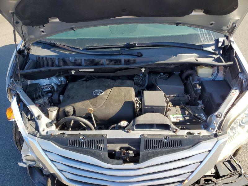 2017 Toyota Sienna მანქანა იყიდება აუქციონზე, vin: 5TDKZ3DC6HS808544, აუქციონის ნომერი: 47613726