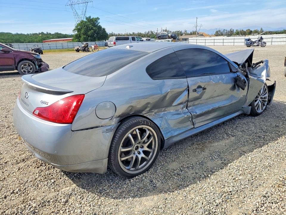 2015 Infiniti Q60 Coupe მანქანა იყიდება აუქციონზე, vin: JN1CV6EK7FM870618, აუქციონის ნომერი: 47574916
