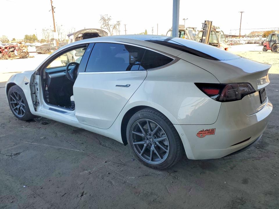 46879036 :رقم المزاد ، 5YJ3E1EAXKF509359 vin ، 2019 Tesla Model 3 مزاد بيع