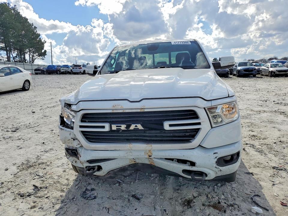 41773366 :رقم المزاد ، 1C6SRFFTXKN918466 vin ، 2019 Ram 1500 مزاد بيع