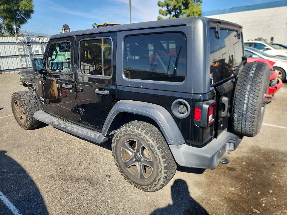 47278756 :رقم المزاد ، 1C4HJXDG5JW110802 vin ، 2018 Jeep Wrangler Unlimited مزاد بيع