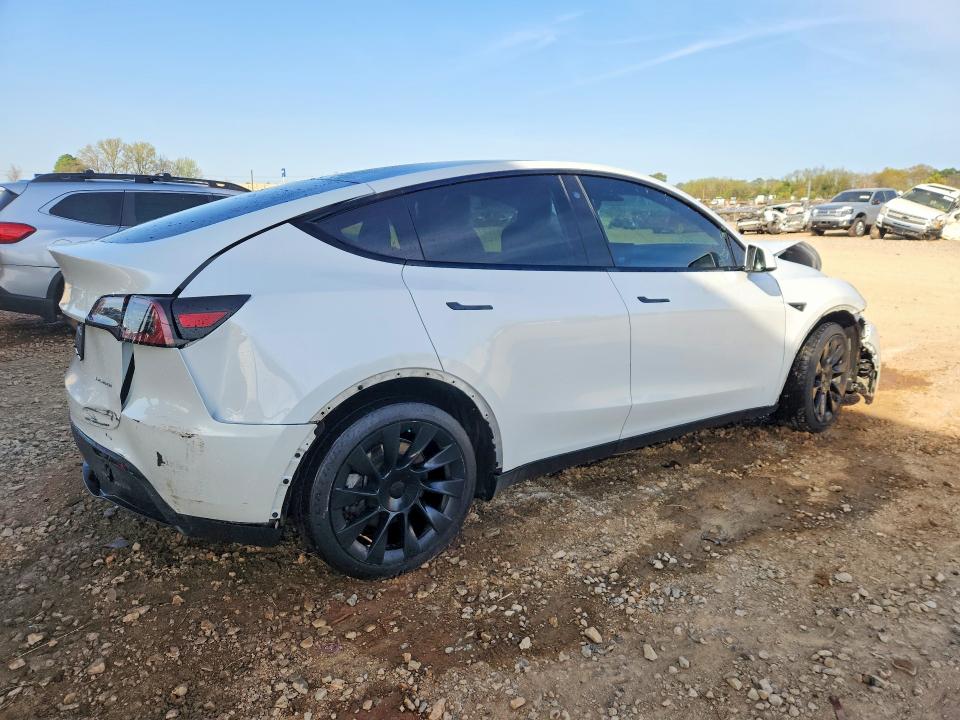 Продажа на аукционе авто 2023 Tesla Model Y, vin: 7SAYGAEEXPF598556, номер лота: 46159366