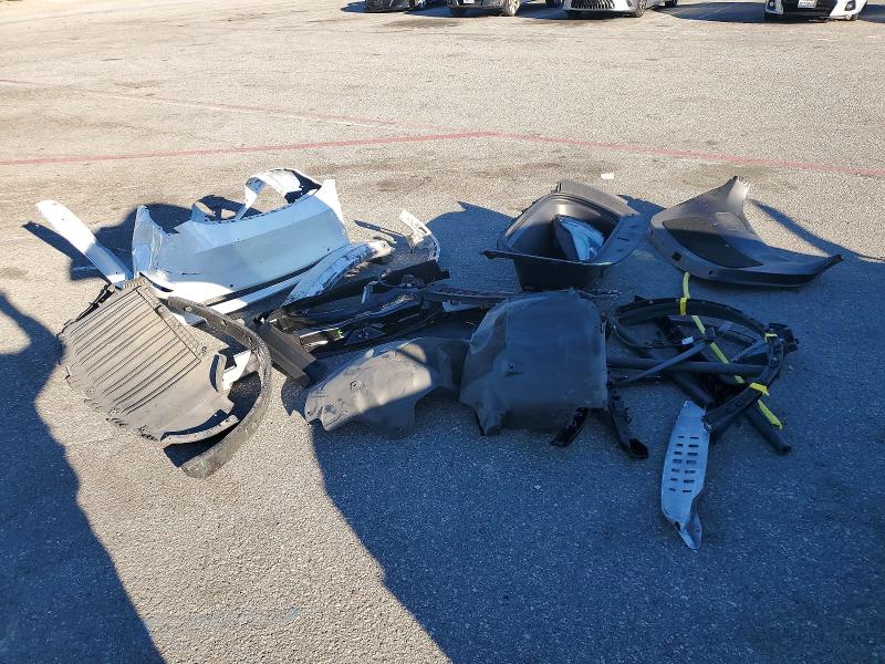 2020 Tesla Model Y მანქანა იყიდება აუქციონზე, vin: 5YJYGDEE1LF042743, აუქციონის ნომერი: 41985596